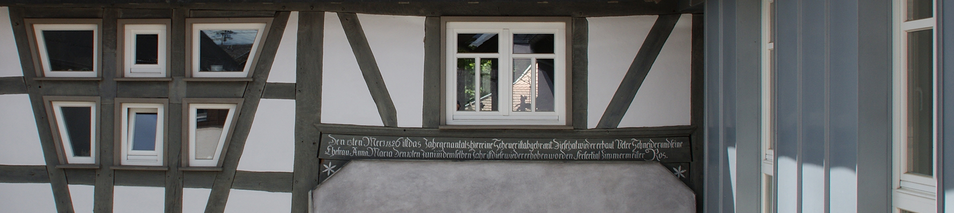 Restaurierte Fassade einer alten Villa