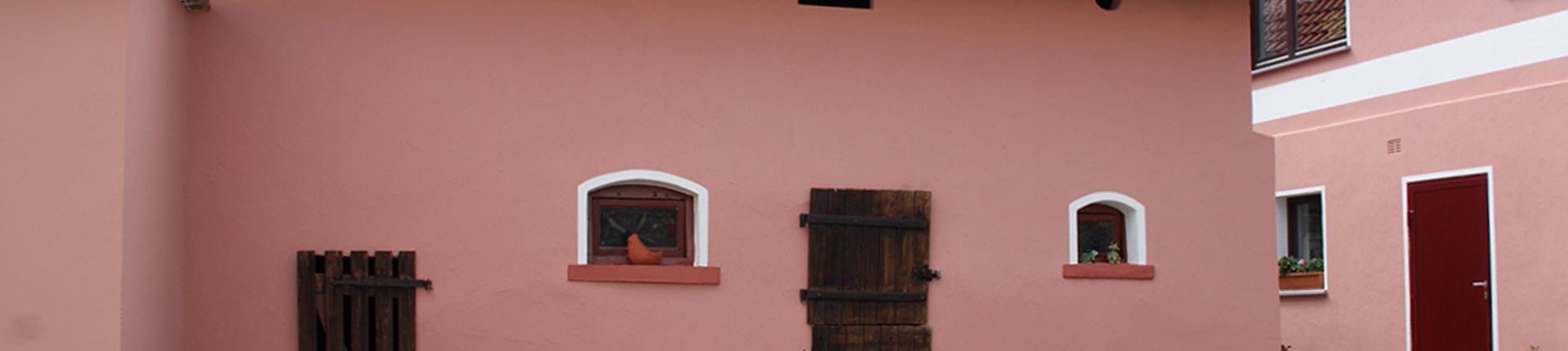 Wohnhaus mit neuem Anstrich